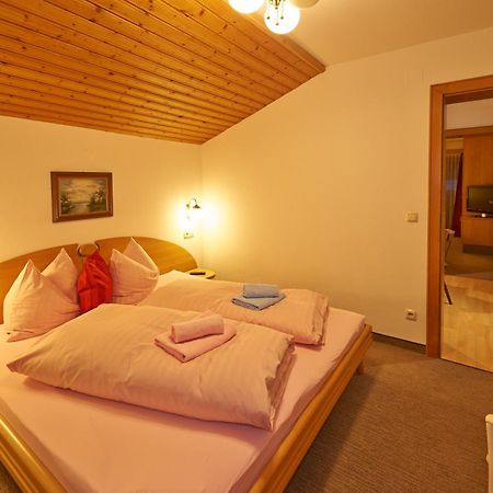 Apartments Neue Post フィルツモース 部屋 写真