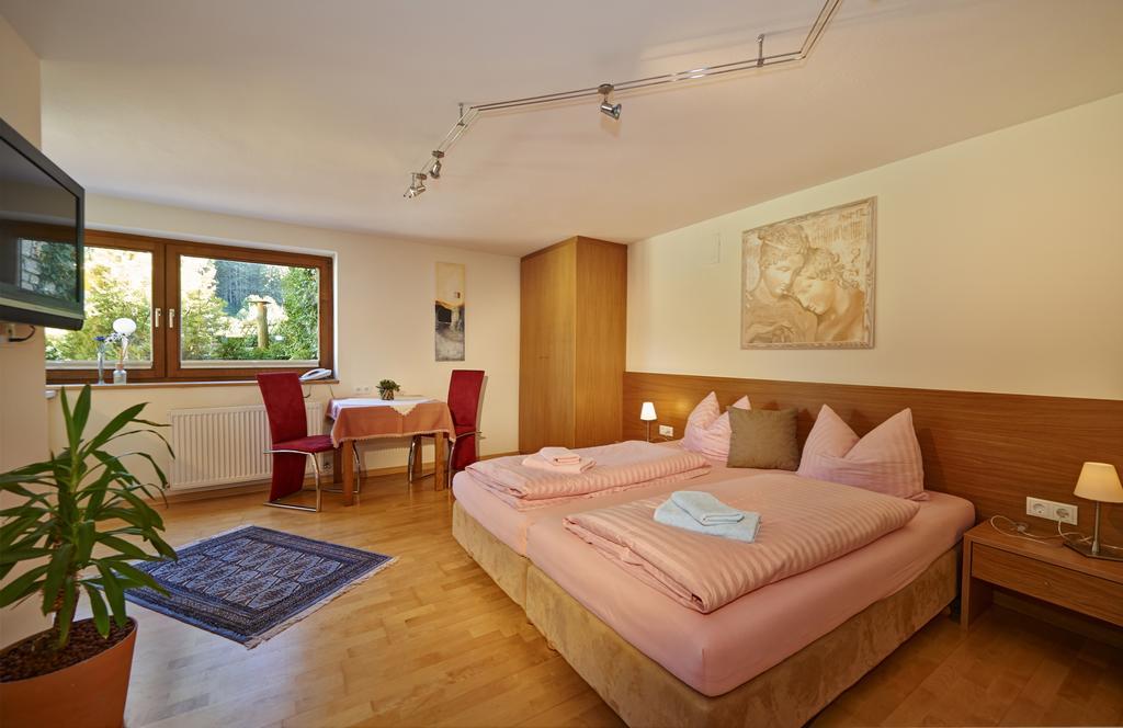 Apartments Neue Post フィルツモース 部屋 写真