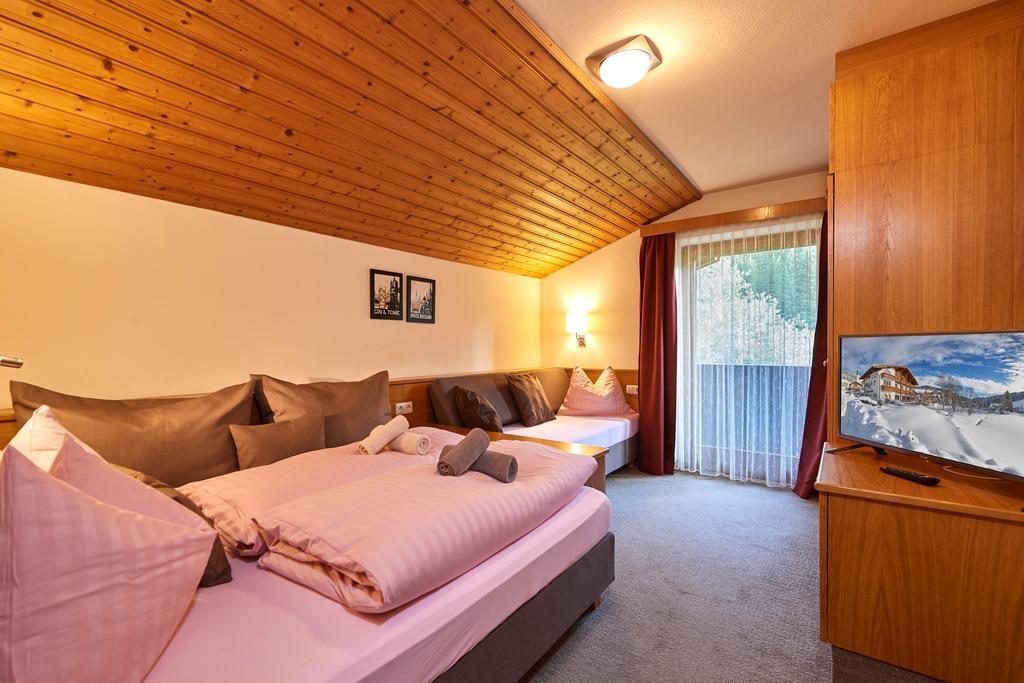 Apartments Neue Post フィルツモース エクステリア 写真