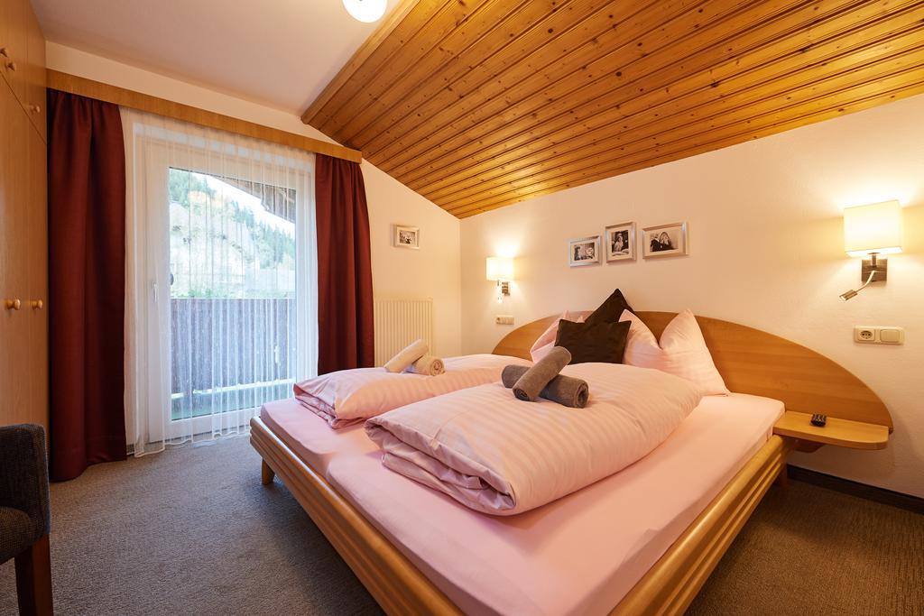 Apartments Neue Post フィルツモース エクステリア 写真