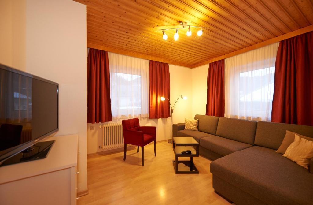 Apartments Neue Post フィルツモース 部屋 写真
